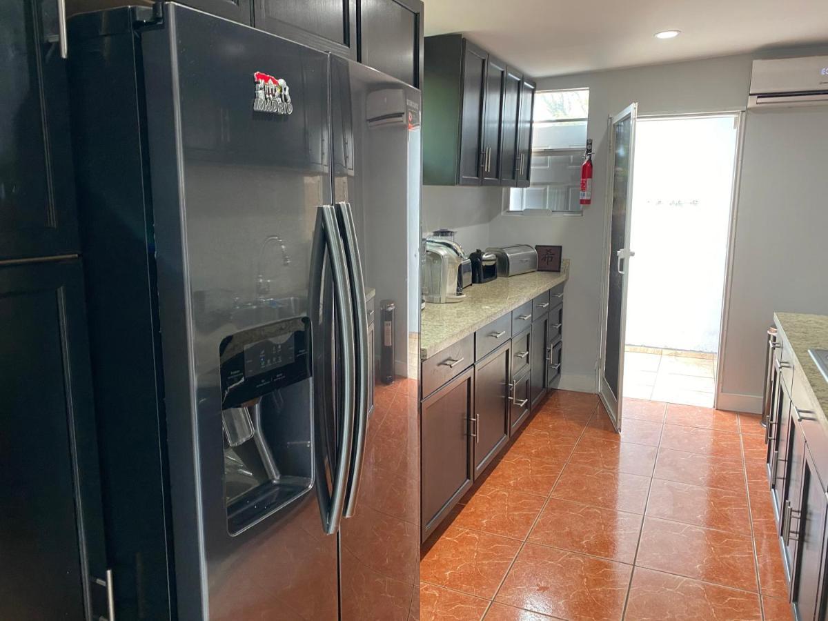 Main House 3 Bed 2 Bath & Guest House 1 Bed 1 Bath Miami Ngoại thất bức ảnh
