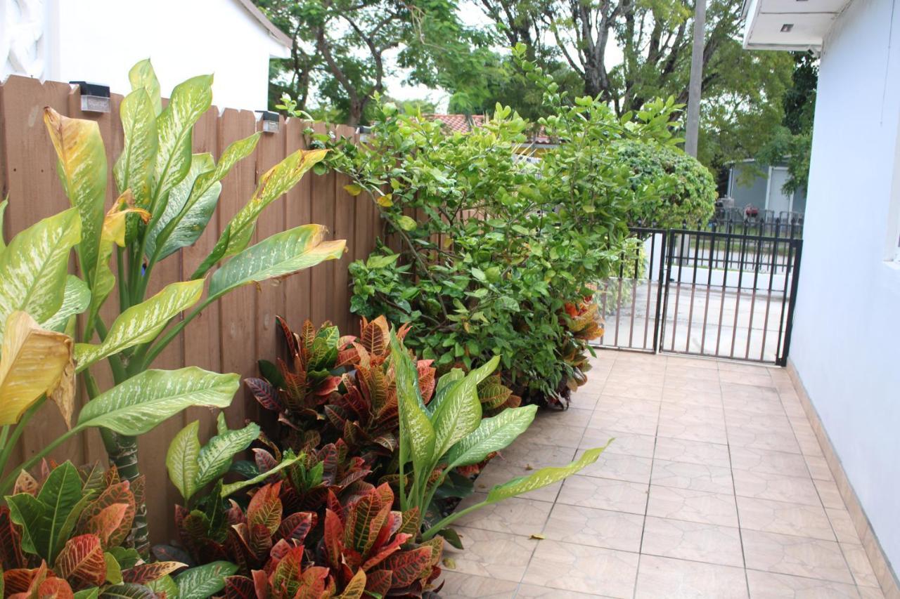 Main House 3 Bed 2 Bath & Guest House 1 Bed 1 Bath Miami Ngoại thất bức ảnh