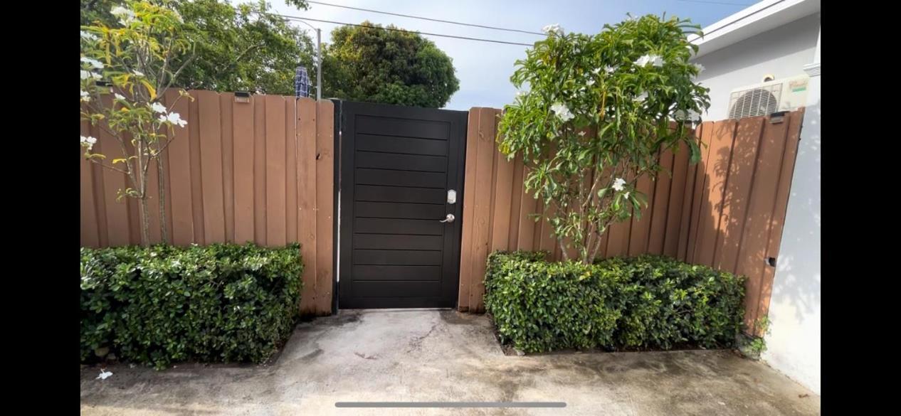 Main House 3 Bed 2 Bath & Guest House 1 Bed 1 Bath Miami Ngoại thất bức ảnh