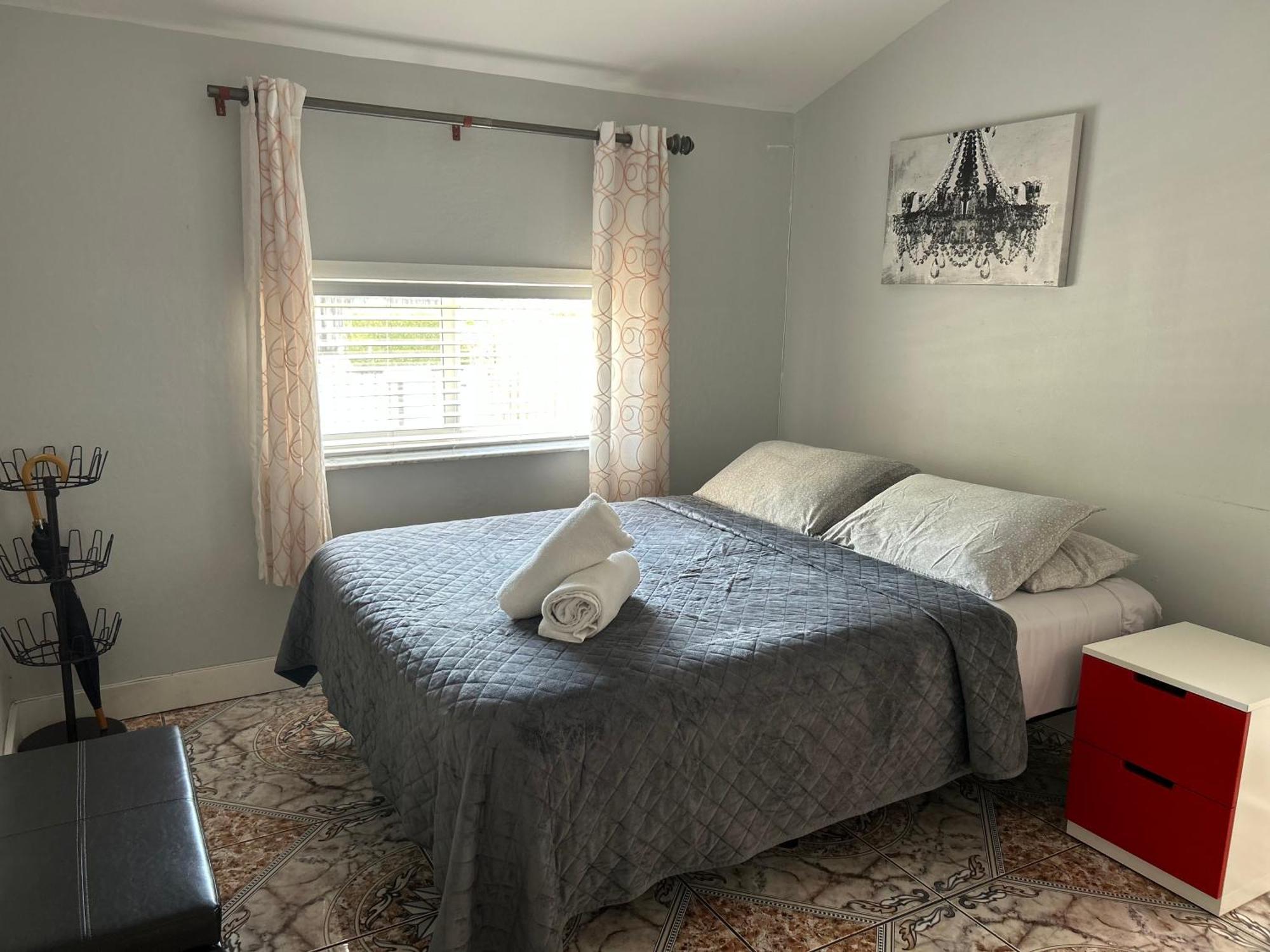 Main House 3 Bed 2 Bath & Guest House 1 Bed 1 Bath Miami Ngoại thất bức ảnh